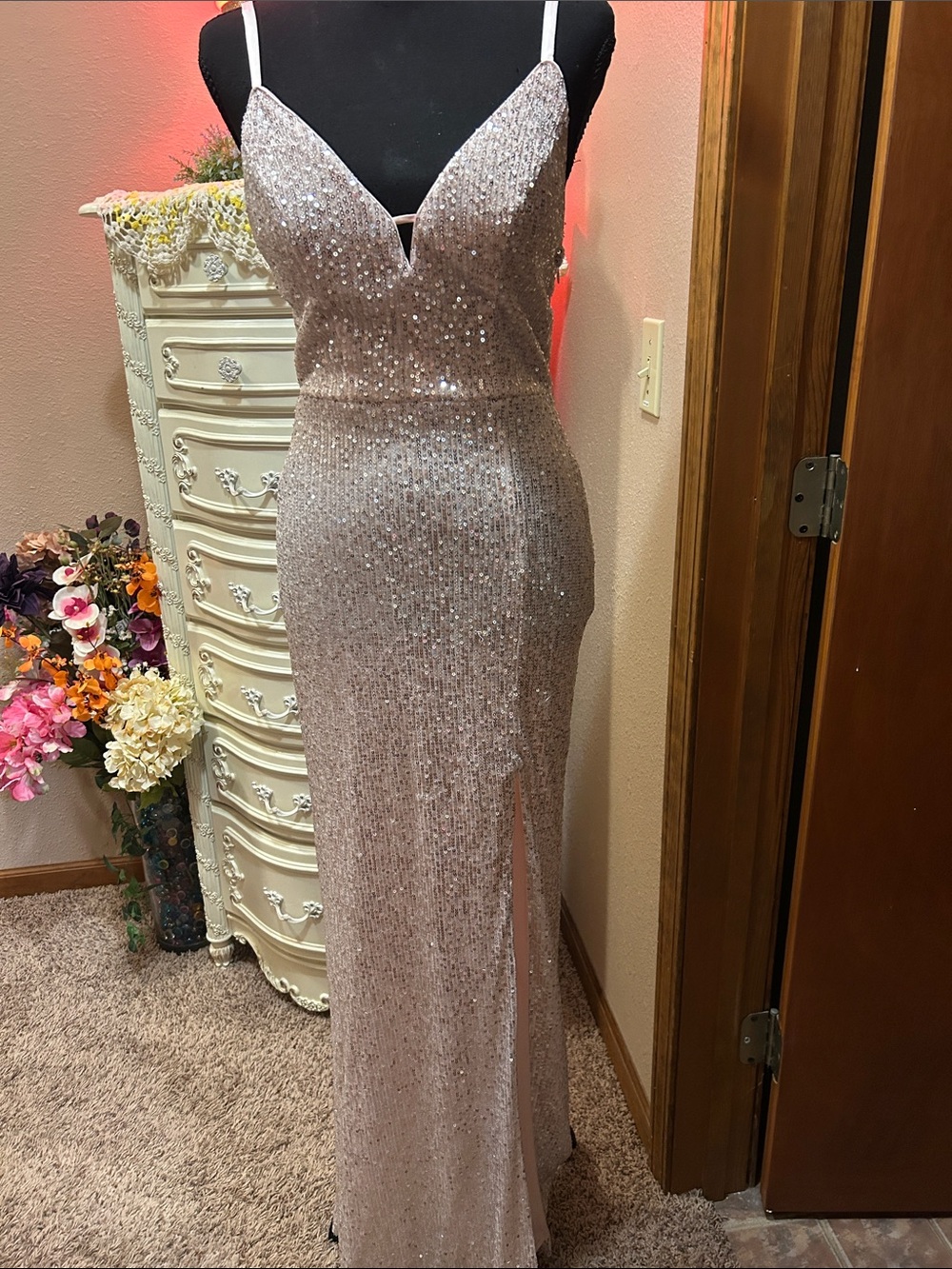Speechless Blush Sequin V-Neck Spaghetti Strap Prom Gown NWOT